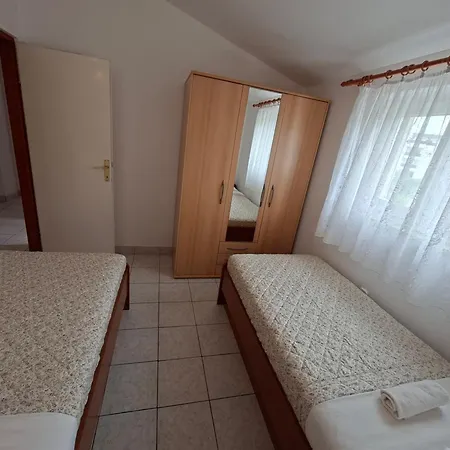 Tome * Grebaštica